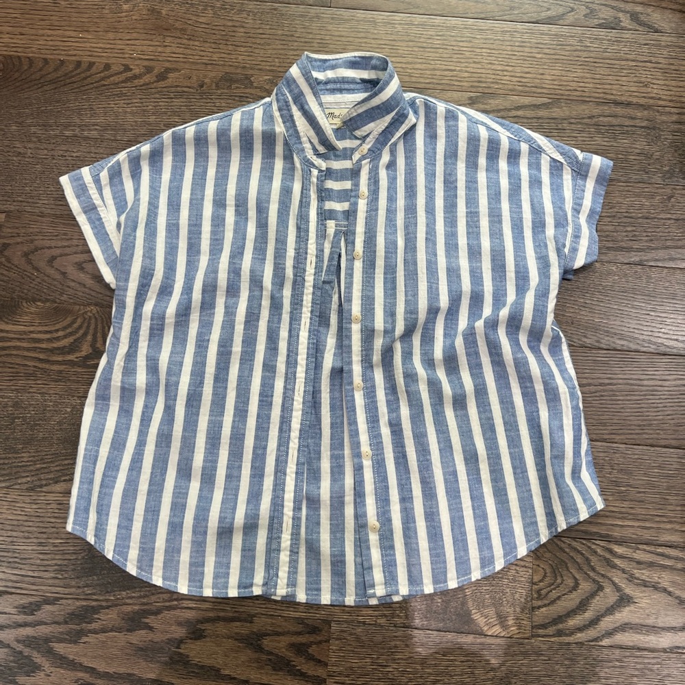 Madewell Blue and White Casual Button Down Shirt